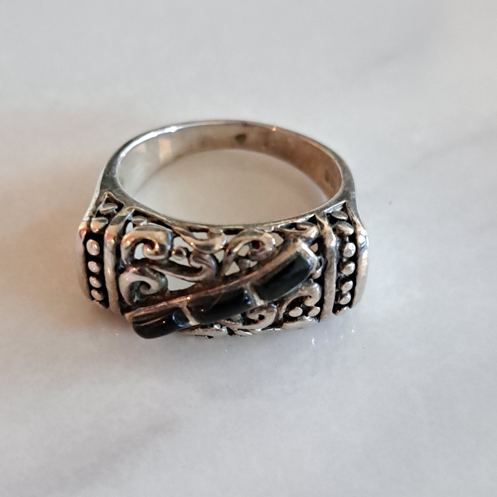 925 Silver and Black Ornate Jewelry Ring with Intricate Scrollwork